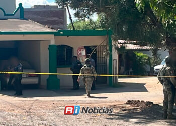 Asesinan a balazos a conductor dentro de un Kia en Las Cucas