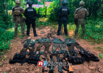 Aseguran armas, municiones y equipo táctico en campamento de Mazatlán