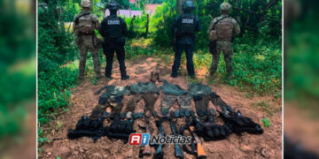 Aseguran armas, municiones y equipo táctico en campamento de Mazatlán