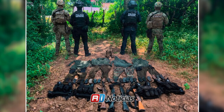 Aseguran armas, municiones y equipo táctico en campamento de Mazatlán