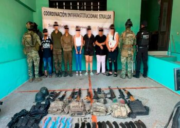 Marina detiene a siete, decomisa armas y liberan a menor en La Tuna, al sur de Mazatlán