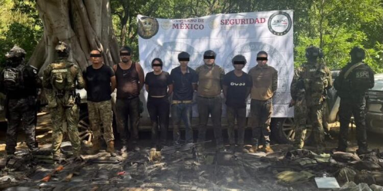 Detienen a nueve presuntos integrantes tras agresión a fuerzas federales