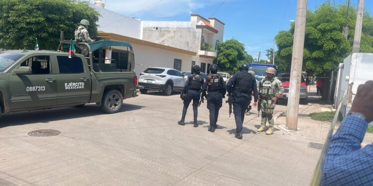 Asesinan a balazos a maestra jubilada dentro de su casa en Culiacán