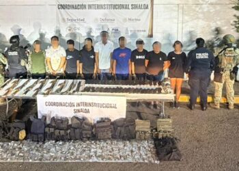 Detienen en Rosario a 9 civiles armados, entre ellos mujeres, colombianos y un cubano