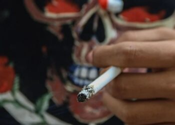 ¿Subir impuestos fomenta el mercado negro de alcohol y el tabaco?