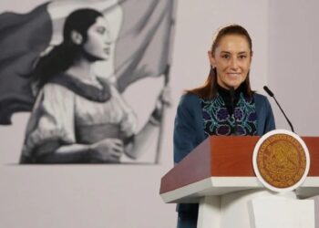 Celebra Sheinbaum la reforma sobre nacionalidad única