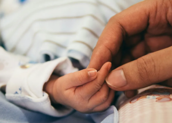 IMSS reconoce intercambio de dos bebés recién nacidas en Mexicali; ofrece disculpas un mes despues de descubrir la verdad