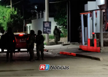 Rafaguean vivienda y automóvil en la colonia Gustavo Díaz Ordaz