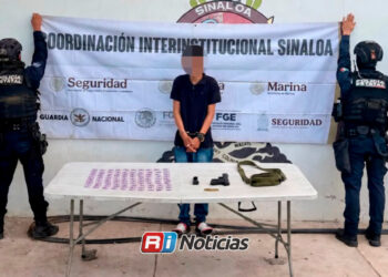 Persecución en El Rosario termina con joven detenido y 100 dosis de cristal aseguradas