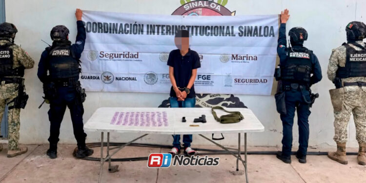 Persecución en El Rosario termina con joven detenido y 100 dosis de cristal aseguradas