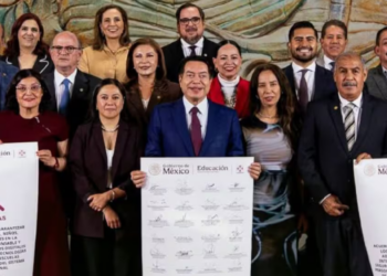 SEP y estados acuerdan regular celulares en las aulas de México