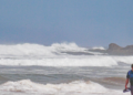Oleaje elevado mantiene en alerta preventiva las playas de Mazatlán