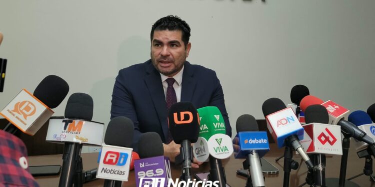 Rodolfo Valenzuela mantiene abierta participación en procesos internos de Morena