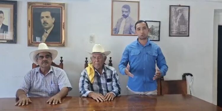 Gestionan donación de calles y Unidad Deportiva de la colonia Ejidal de Villa Unión