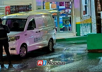 Ejecutan a joven dentro de minisúper en Infonavit Cañadas