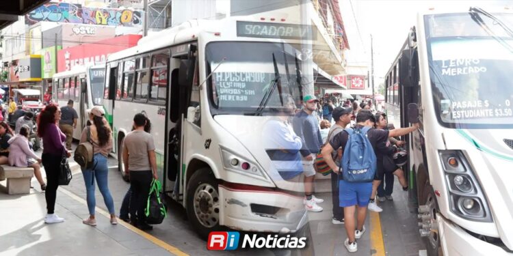 Regreso a clases aumenta demanda de camiones urbanos en Mazatlán