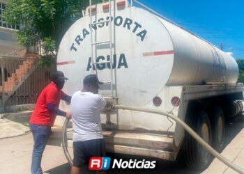 Villa Unión sigue dependiendo de pipas en zonas afectadas