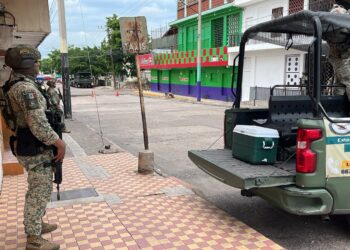 Militares despliegan operativo en hotel del Centro de Culiacán
