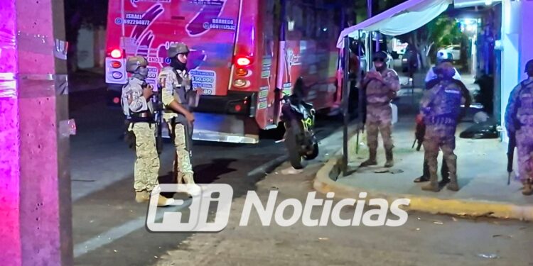 Hieren de un balazo a hombre durante presunto intento de despojo de motocicleta