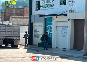 Balean clínica de rehabilitación en Culiacán; una persona de origen chino resulta herida