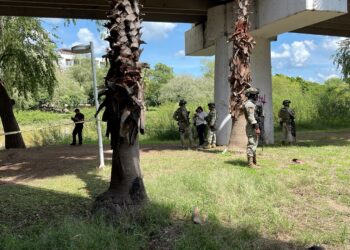 Localizan a una persona sin vida debajo del puente Miguel Hidalgo, en Culiacán