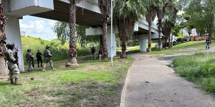 Localizan a una persona sin vida debajo del puente Miguel Hidalgo, en Culiacán