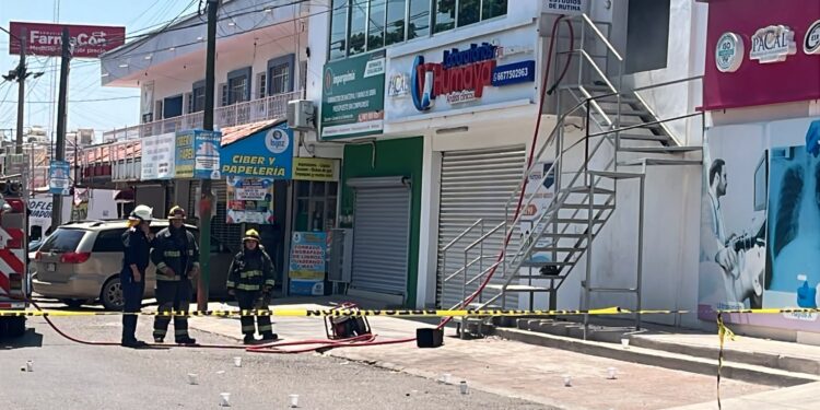 Disparan contra gimnasio y le prenden fuego en el sector Humaya de Culiacán