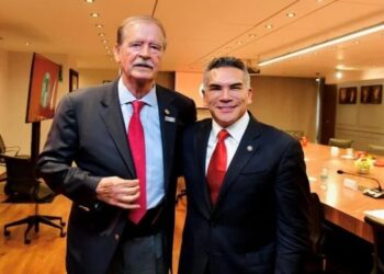 Sheinbaum acusa que alianza entre Fox y Alito Moreno representa un regreso a la corrupción