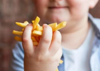 Alerta por consumo de sal en menores: 80% supera el límite recomendado
