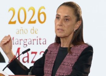 Sheinbaum niega abucheos en su contra durante evento en Colima y afirma que gritos de “fuera” eran para manifestantes