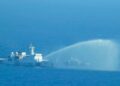 Barco de Indonesia con 240 personas se pierde en plena ruta; despliegan operativo de búsqueda y rescate