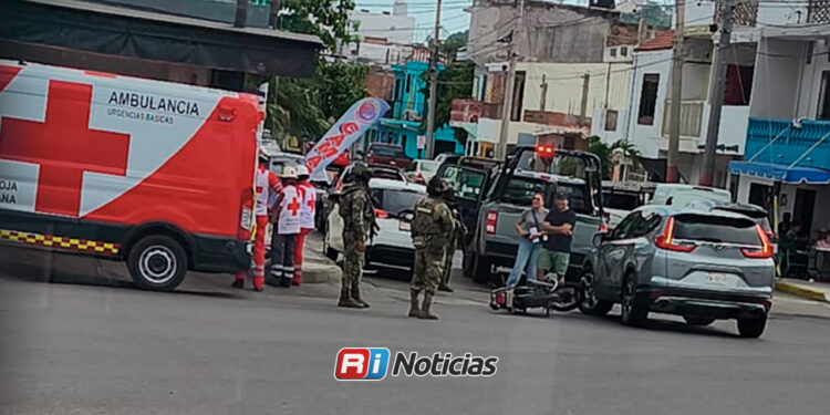 Motociclista choca contra camioneta en la colonia Reforma