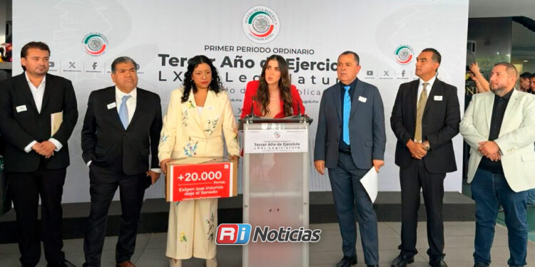 Más de 22 mil firmas llegan al Senado para pedir la salida de Enrique Inzunza