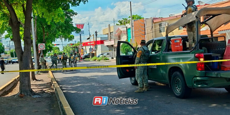 Balean a limpiaparabrisas y vendedor de fruta cerca del Jardín Botánico de Culiacán