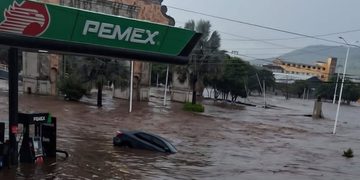 Inundaciones dejan daños en 46 viviendas tras desbordamiento de arroyo en Zapotlanejo