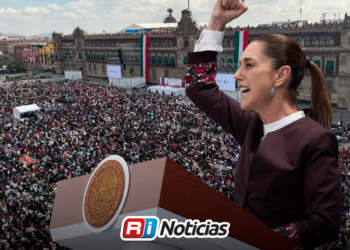 Miles de personas se concentran en el Zócalo para mensaje de Sheinbaum