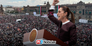 Miles de personas se concentran en el Zócalo para mensaje de Sheinbaum