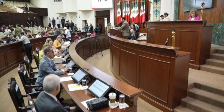 Congreso de Sinaloa recibe informe financiero del Fondo Auxiliar para la Administración de Justicia correspondiente a septiembre de 2026