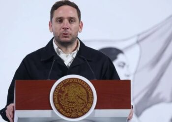 Sector salud tomará decisiones con base en datos para mejorar abasto de medicamentos
