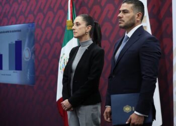 Desmiente Sheinbaum al Wall Street Journal sobre presunta llamada de atención a Harfuch