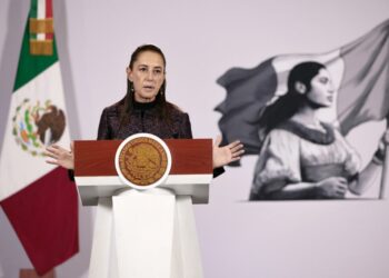 Sheinbaum advierte sobre posible intervención de la derecha internacional en México