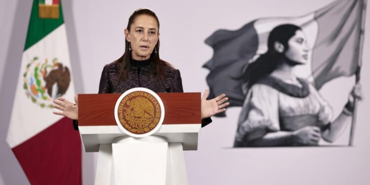 Sheinbaum advierte sobre posible intervención de la derecha internacional en México