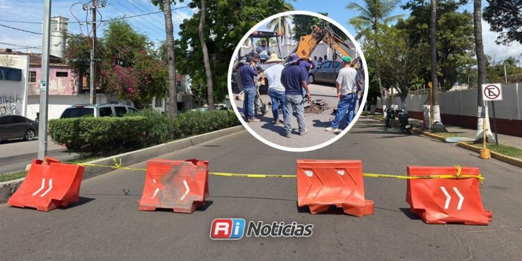 Cierran carril de la avenida Emilio Barragán por hundimiento del pavimento