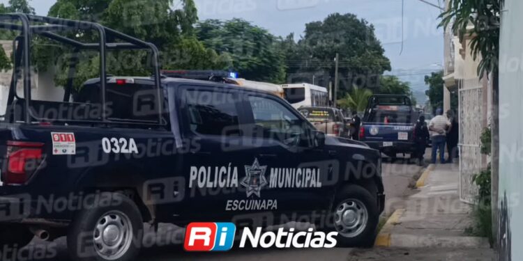 Asesinan a mujer al interior de una estética en el centro de Escuinapa