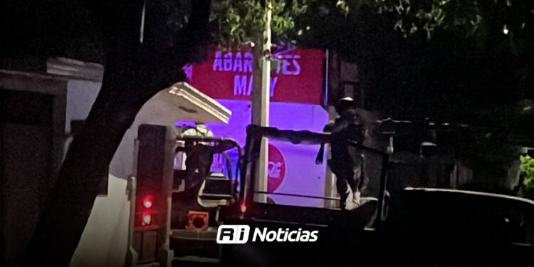 Balean estanquillo en Culiacán; fachada termina con al menos 40 impactos