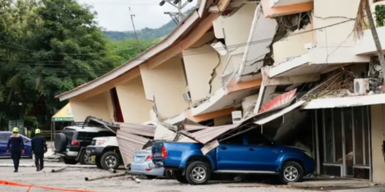 VIDEO Panamá inicia recuperación tras devastador terremoto; suman más de 100 réplicas