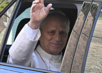 Operan con éxito al Papa León XIV, le quitaron un nódulo pulmonar