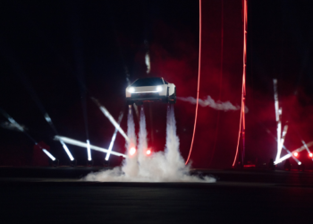 Elon Musk sorprende con un Tesla que podría “volar”