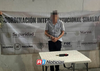 Detienen a un armado tras persecución en Mazatlán; aseguran 200 dosis de presunta droga