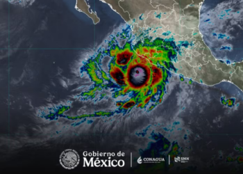 Huracán Simón categoría 4, amenaza al Pacífico con olas de hasta 8 metros y lluvias extraordinarias